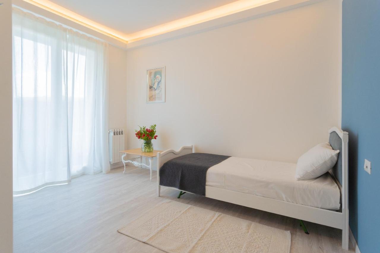 Acqua Chiara Apartment By Rent All Como Dongo Luaran gambar